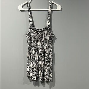 LASCANA Floral Black and White Women's Top